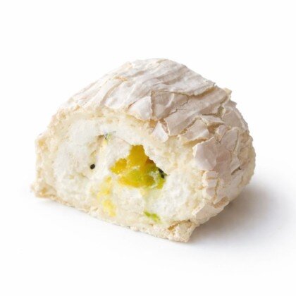 Кусочек Меренгового Рулета с киви