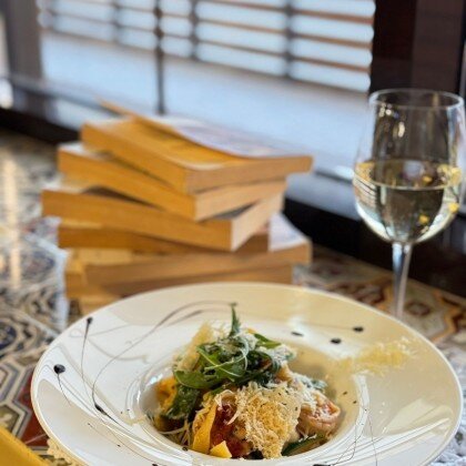 Феттучини  с креветками и рукколой