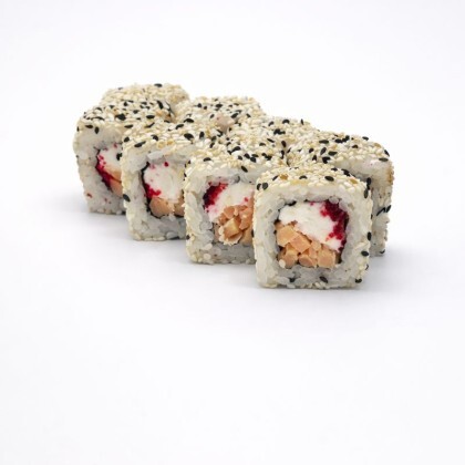 Сливочный ролл с лососем и икрой