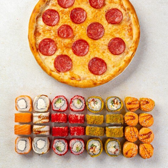 Сет №3 - 32 шт + пицца  «Пепперони» и 1л Coca-cola в подарок