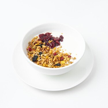 Домашний  йогурт с гранолой