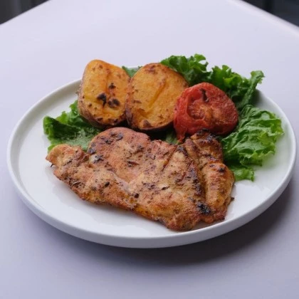 Стейк из курицы с фирменым соусом