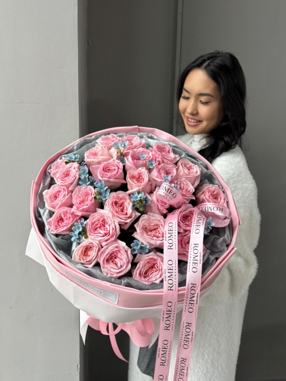 Букет из пионовидных роз