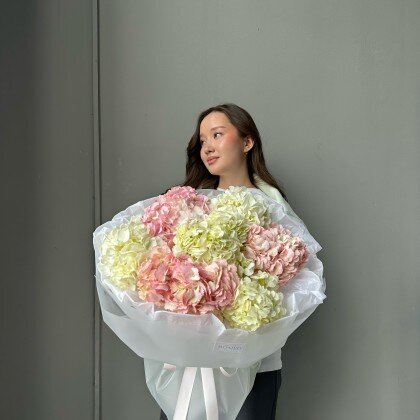 7 гортензий