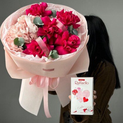 Комбо из французских роз и бенто